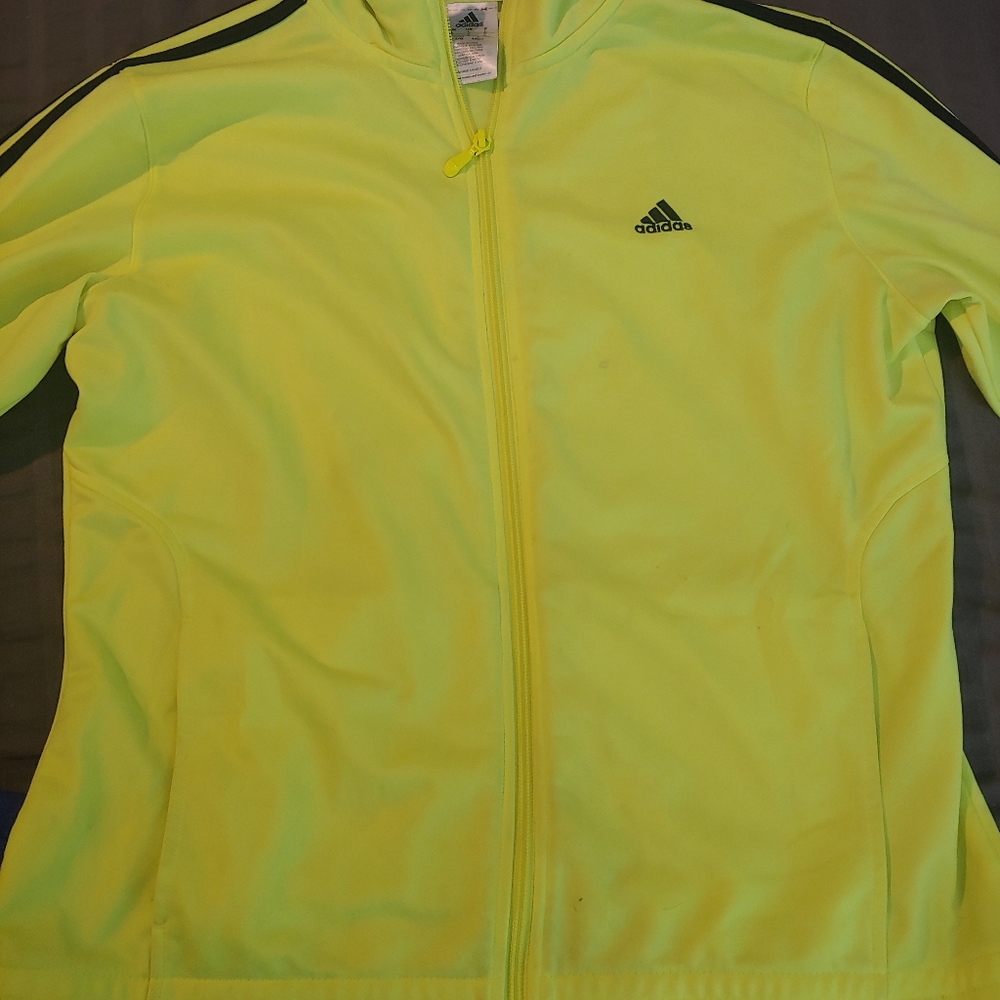 Clothes - Picture 8 of 12